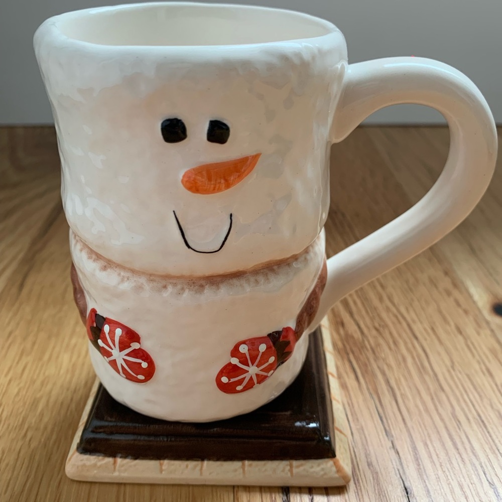 S’MORES MARSHMALLOW SNOWMAN ceramic coffee/cocoa /tea mug/cup. NWOT